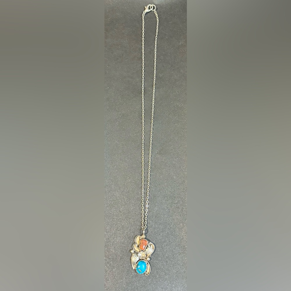 Estate Vintage Native American - Navajo necklace with pendant.